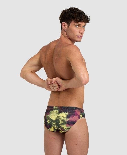 Slip Uomo Arena Hero Camo Brief Rosse Colorate | 05928ZKLT